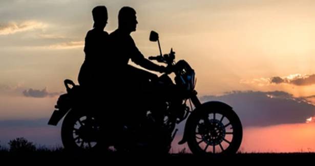 ஒன்றாக ஊர்சுற்றும் காதல் ஜோடிகளுக்கு விதிக்கப்பட்டுள்ள புதிய சட்டம்